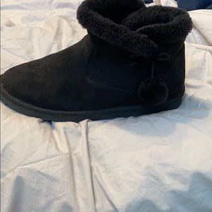 Black fur shirt uggs